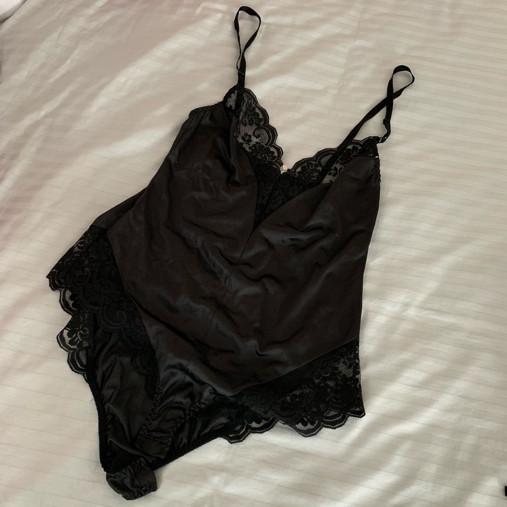 Sexy black lace lingerie sexy slip NWT